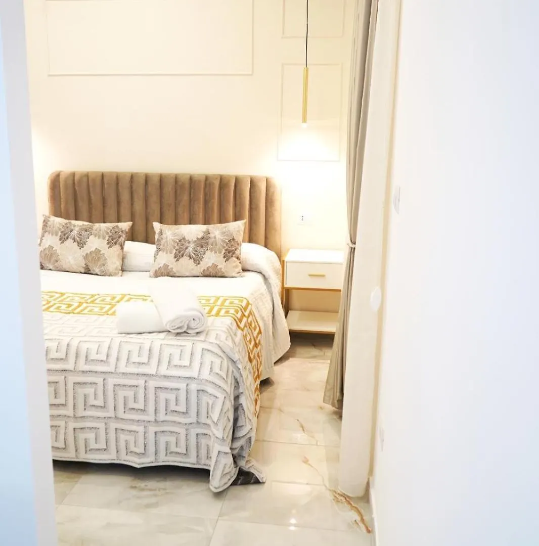 Lifestyle Naples B&B Bed & Breakfast
